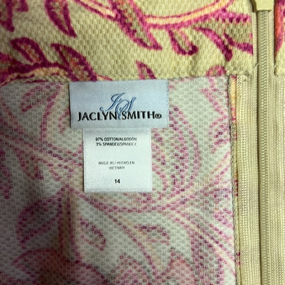 Jaclyn Smith, pencil skirt - Picture 3 of 8